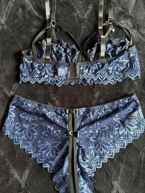 Lace Strappy Bralette & Panty Set - Navy Blue